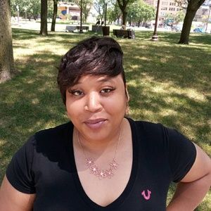 Meet your Posher, Cinzia